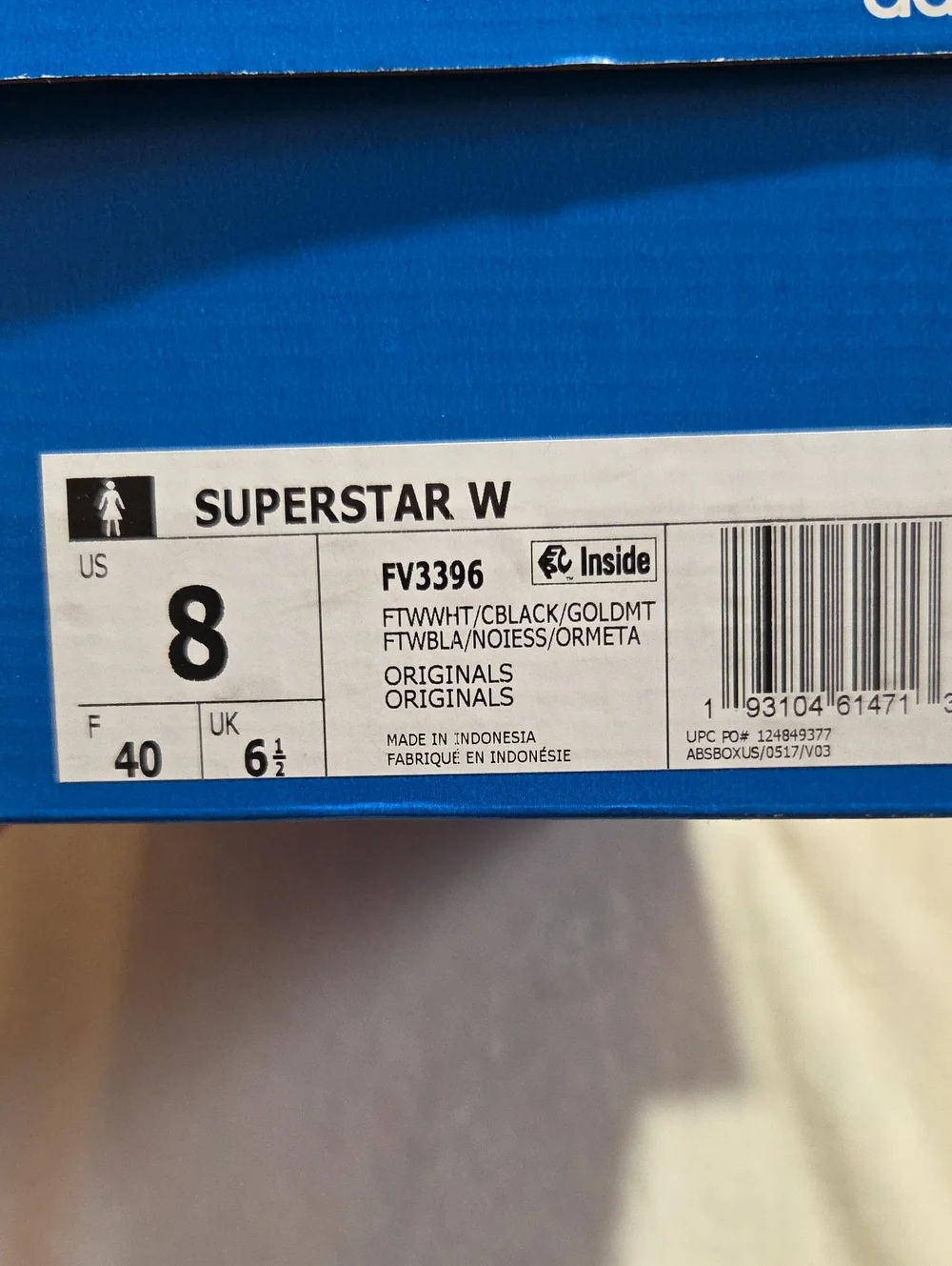 NWT Adidas Women’s Superstar Sneaker Queen Purple Iridescent Women’s Size 8